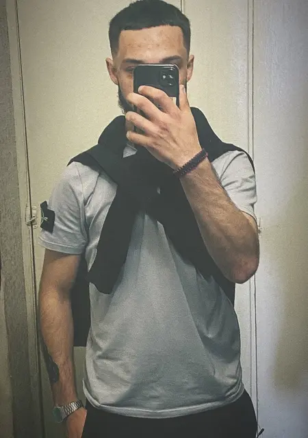 Egor з Запоріжжя, мені 20 років, познайомлюсь для приємного проведення часу