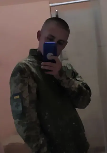 Андрій из Нововолынска, мне 24, познакомлюсь на одну ночь