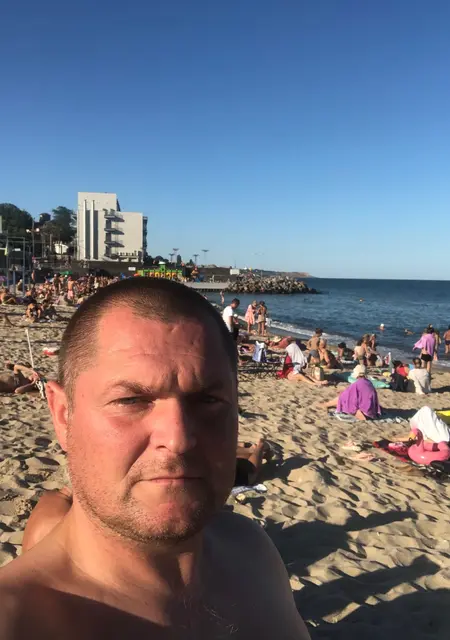 Я Андрій, 43, знакомлюсь для приятного времяпровождения в Чернигове