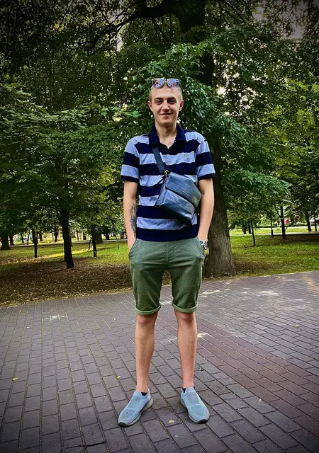 Я Герман, 28, из Каменского, ищу знакомства без обязательств