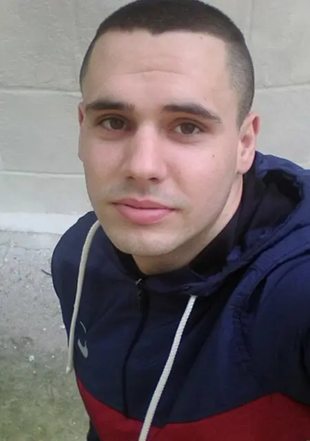 Maksik из Херсона, мне 31, познакомлюсь для вирта