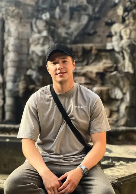 Sergey из Варшавы, ищу на сайте знакомства на одну ночь