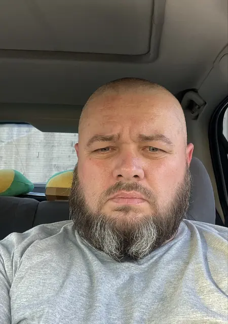 Андрей з Київ, шукаю на сайті знайомства без зобов'язань