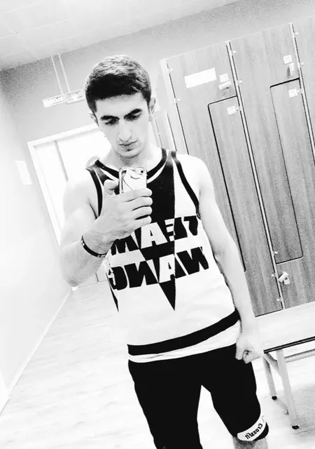 Евгений из Донецка, мне 41, познакомлюсь на одну ночь