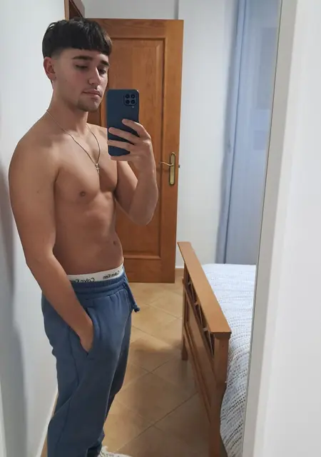 Álvaro de Málaga, busco en el sitio lío de una noche