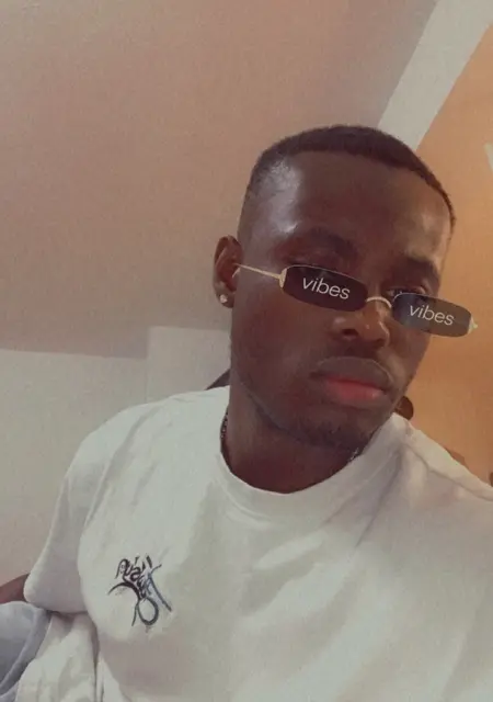 Я Sheriff, 21, знакомлюсь для приятного времяпровождения в Мехико