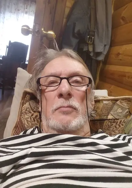 Игорь из Амстердама, ищу на сайте знакомства без обязательств