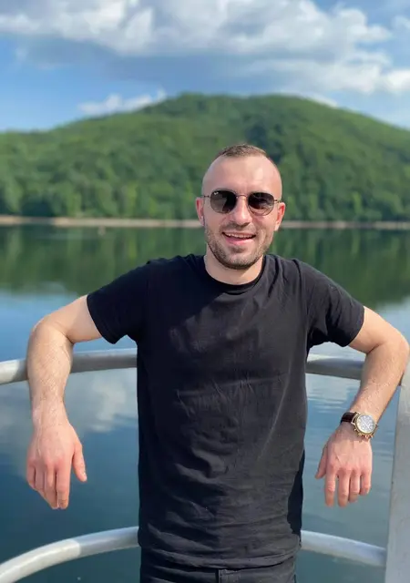 Mykola Turash з Львова, шукаю на сайті знайомства на одну ніч