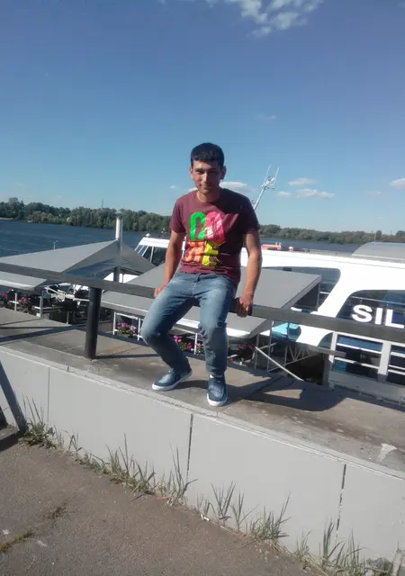 Дмитрий з Сум, шукаю на сайті знайомства на одну ніч