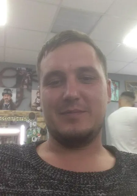 Я Игорь, 25, знакомлюсь на одну ночь в Усть-Каменогорске