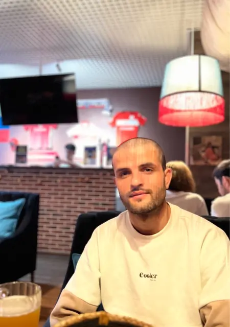 Я Asad, 25, из Праги, ищу знакомства на одну ночь