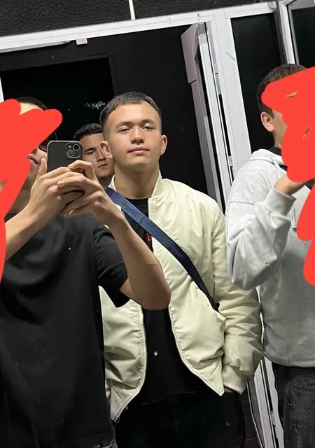 Данил из Вильнюса, ищу на сайте знакомства без обязательств