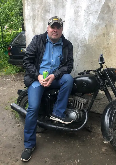 Андрій з Львова, шукаю на сайті постійні стосунки