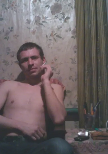 Я Александр, 40, из Полоцка, ищу знакомства без обязательств