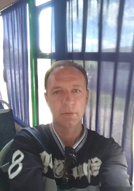 Николай з Львова, шукаю на сайті знайомства без зобов'язань