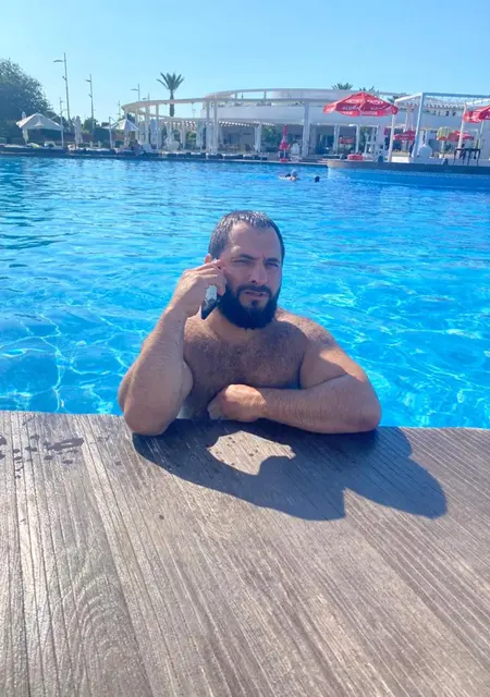 Марат из Тбилиси, ищу на сайте знакомства без обязательств