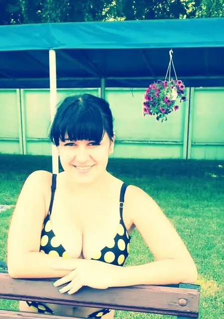 Я Юличка, 35, знакомлюсь для приятного времяпровождения в Кривом Роге