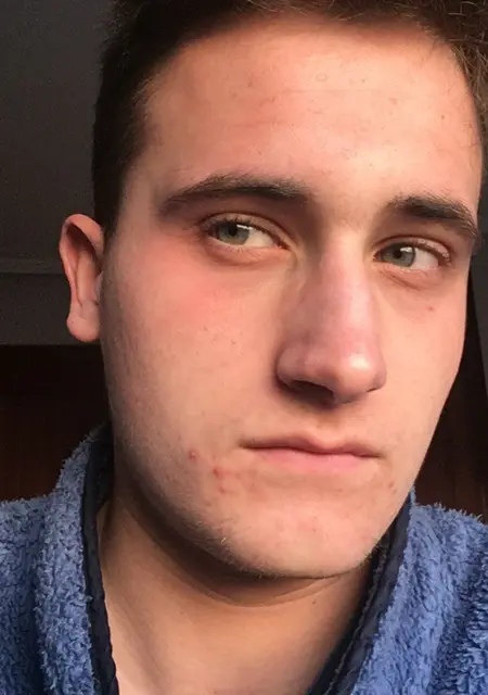 Asier de Tias, tengo 19 años, listo para conocer para lío de una noche