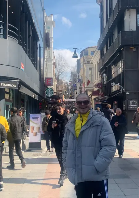 Я Yunus, 33, знакомлюсь на одну ночь в Анталии