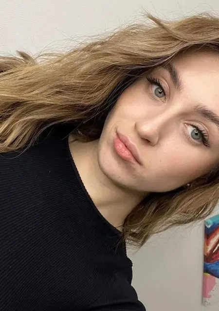 Алена из Брюсселя, ищу на сайте знакомства на одну ночь