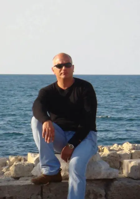 Alex з Одеси, мені 55 років, познайомлюсь для приємного проведення часу