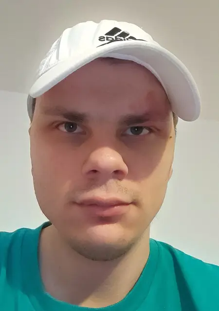 Andrey из Вены, ищу на сайте общение