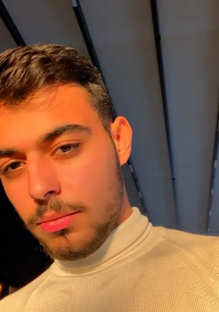 Miran из Адана, мне 21, познакомлюсь на одну ночь