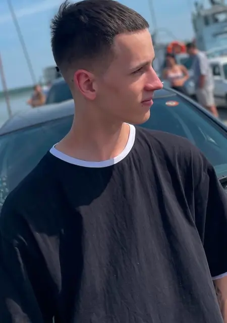 Я Aleksandr, 25, знакомлюсь на одну ночь в Осло