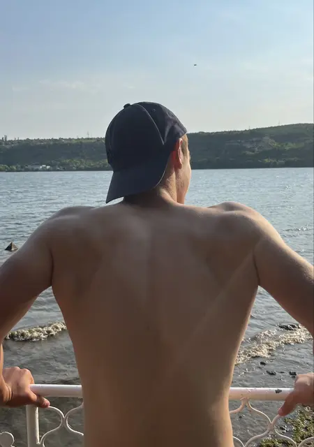 Ion из Дубоссары, мне 24, познакомлюсь на одну ночь