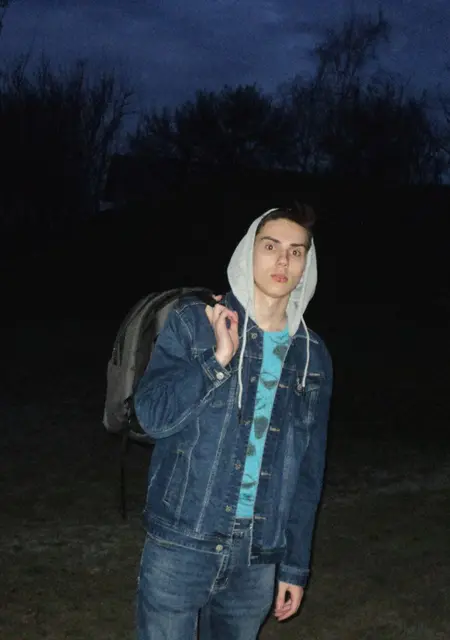 Я Назар, 21 років, знайомлюсь без зобов'язань у Черкасах