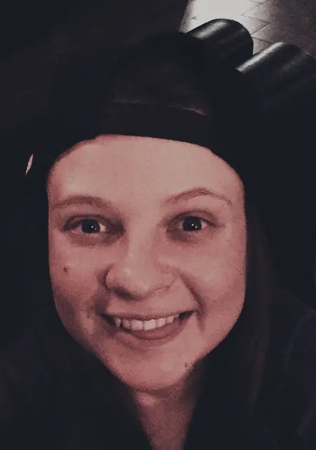 Юлия из Караганды, мне 33, познакомлюсь для постоянных отношений