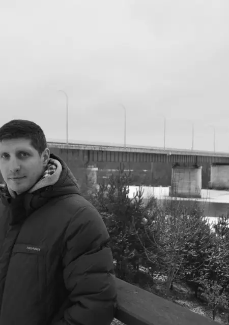 Евгений из Светлогорска, мне 43, познакомлюсь без обязательств