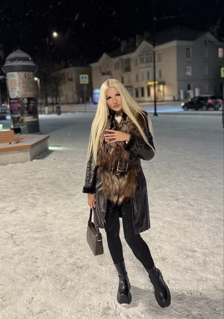 Танюша из Малаги, мне 27, познакомлюсь на одну ночь