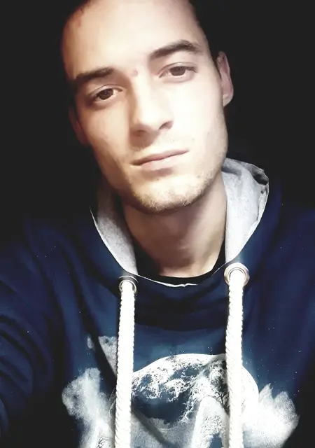 Я Славик, 30 років з Миколаєва, шукаю знайомство для дружби