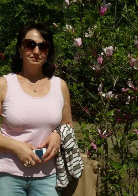 Я Анна, 60, знакомлюсь без обязательств в Киеве