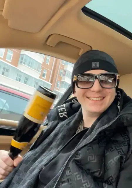 Иван з Вінниці, шукаю на сайті спілкування