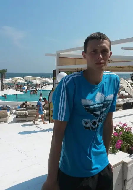 Я Витя, 32 років з Рівного, шукаю знайомства на одну ніч