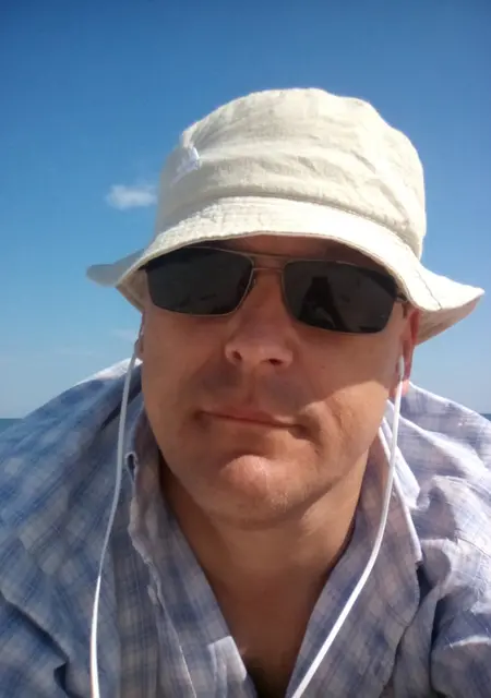 Alex из Кишинёва, ищу на сайте знакомства на одну ночь