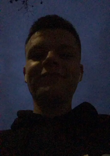 Я Іван, 27 років з Свалява, шукаю знайомства без зобов'язань