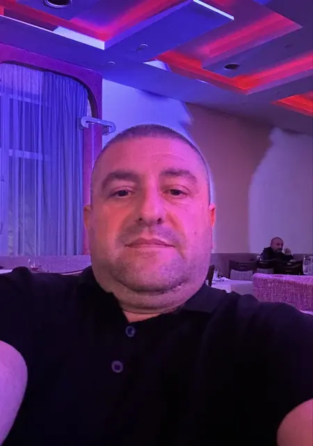 Я Тавакалян, 43, из Киева, ищу знакомство для постоянных отношений