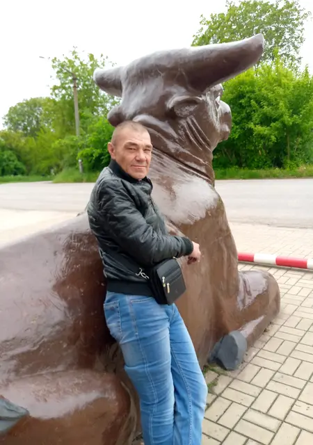 Юрка из Макеевки, ищу на сайте знакомства на одну ночь