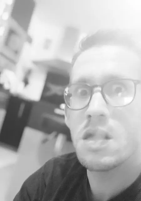 Я Saug, 36, из Парижа, ищу знакомство