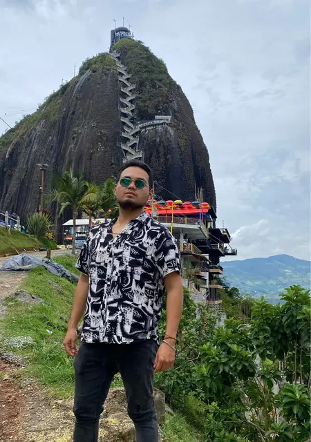 Я Michel, 26, из Лимы, ищу знакомство для приятного времяпровождения