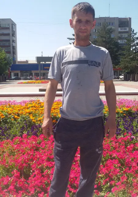 Сергей из Павлодара, мне 43, познакомлюсь на одну ночь