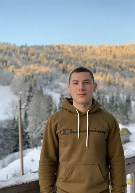 Я Павел, 25 років, знайомлюсь без зобов'язань у Луцьку