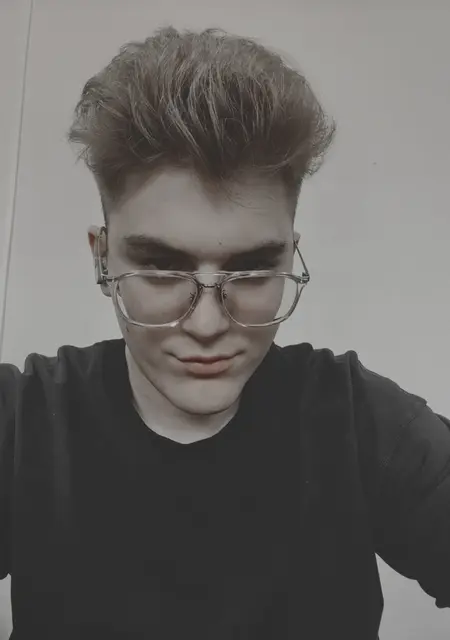 Я Svyatoslav, 22, знакомлюсь без обязательств в Донецке