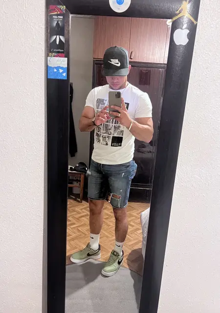 Johely de Irún, tengo 33 años, listo para conocer para pasatiempo agradable