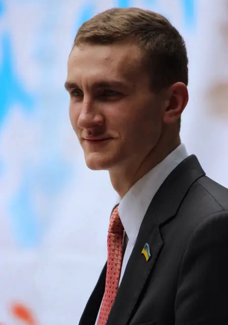 Я Игорь, 31, из Житомира, ищу знакомство для приятного времяпровождения