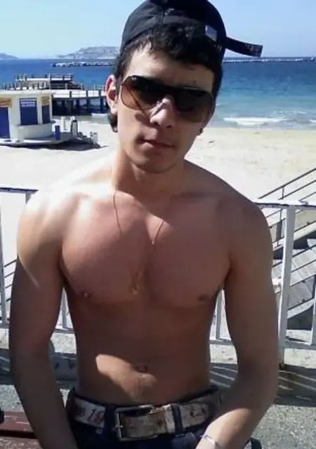 Я Thom, 26, из Парижа, ищу знакомство