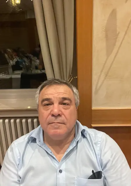 Atalay из Ингольштадта, мне 58, познакомлюсь для приятного времяпровождения